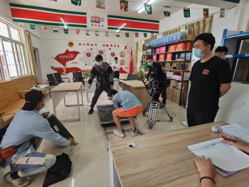 追星女孩心理学分析报告：友谊县广告片拍摄公司揭秘饭圈应援式传播逻辑